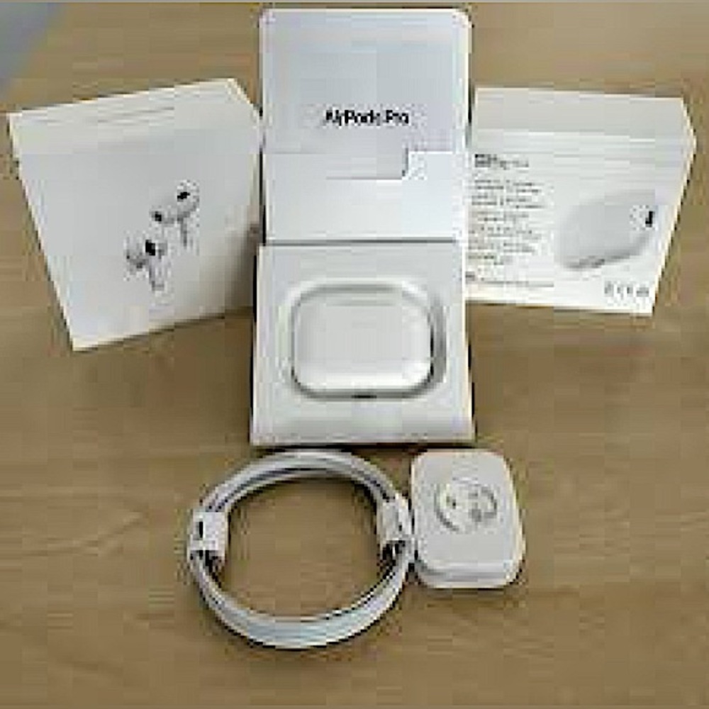 Apple AirPods Pro with Charging Case